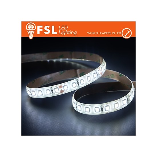 Acquista Striscia LED 12W/m 3000K IP65 SILICON 2835 24V 120led/m 5m...