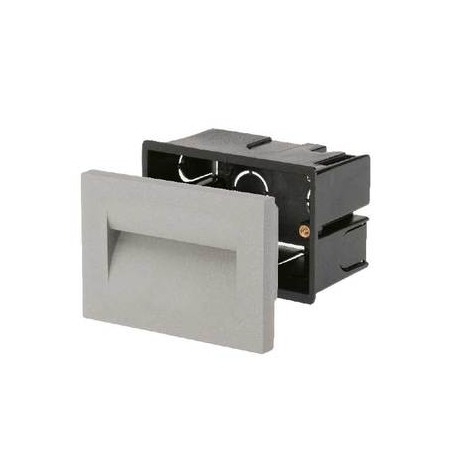 faretto ad incasso 503, corpo in alluminio pressofuso e frontale a clip in acciaio inox. Ideale per illuminare percorsi tipo vi